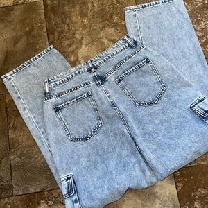 SHEIN Light Wash Wide Leg Flared Jeans